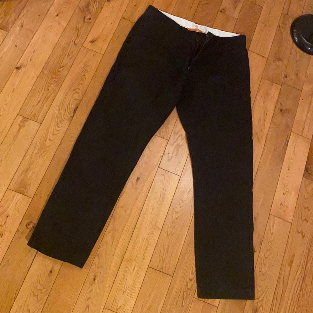 Men’s black dockers